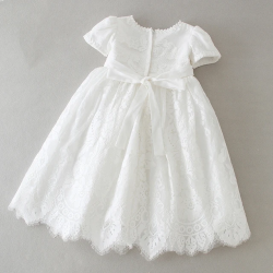 Elegant prinsesse dbskjole med Bonnet