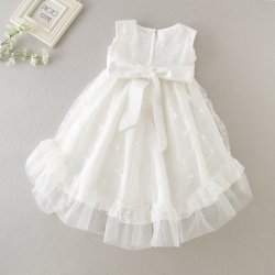 Dbskjole med htte og kappe